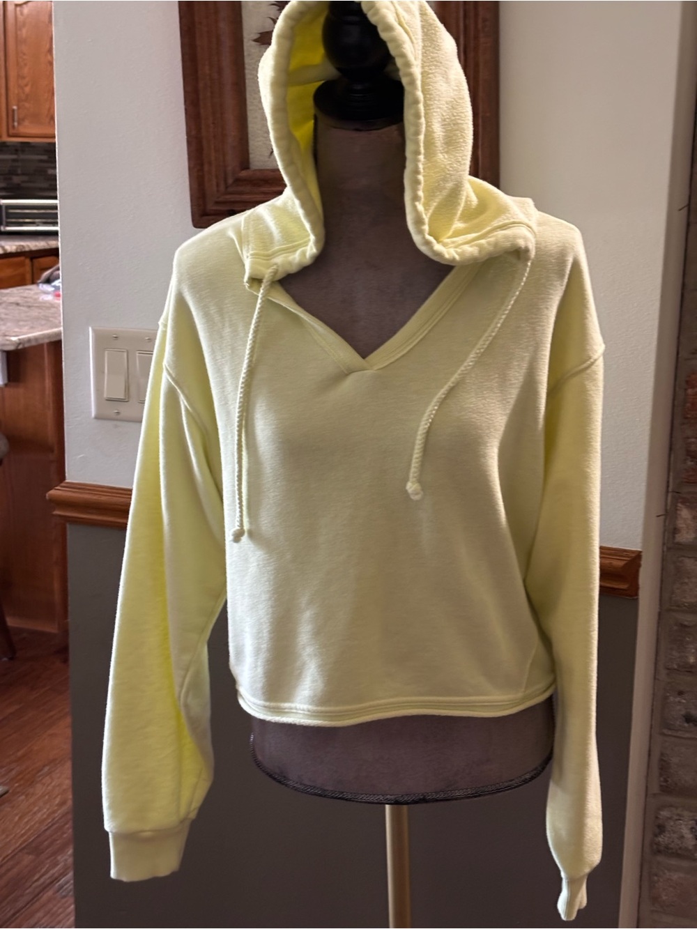 American Eagle Outfitters Pale Yellow V-Neck Hoodie Pullover